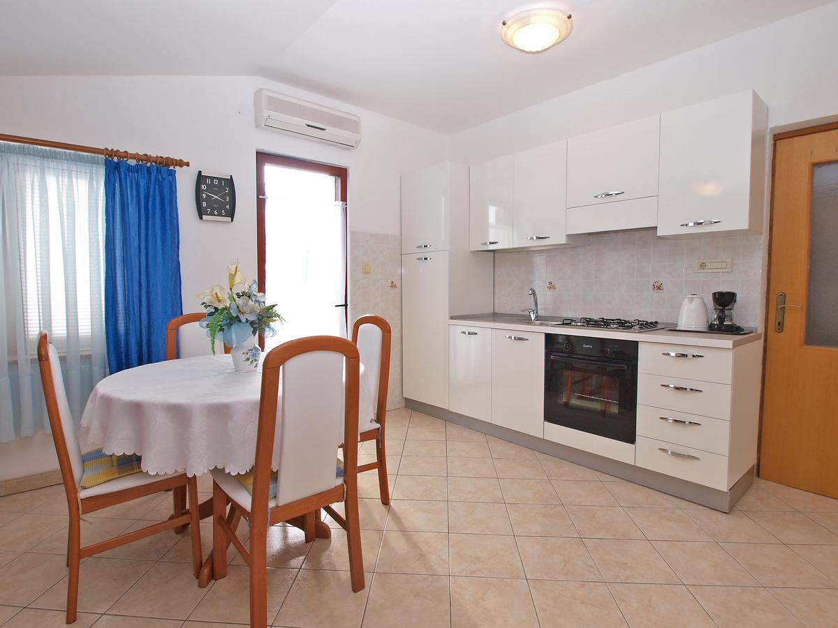 Apartments Milan 1048 Rovinj Ngoại thất bức ảnh