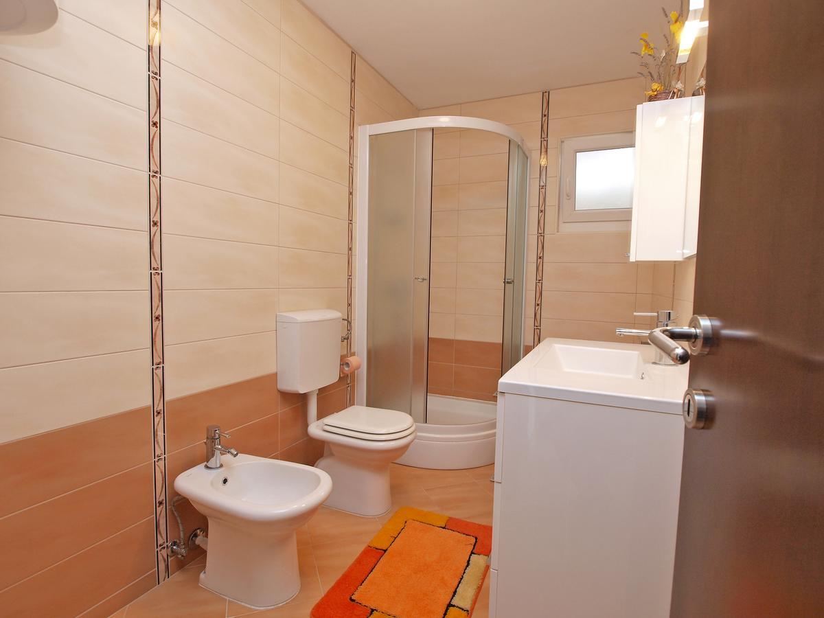 Apartments Milan 1048 Rovinj Ngoại thất bức ảnh